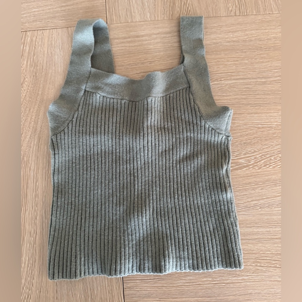 Abercrombie Green Ribbed Tank - Picture 2 of 3